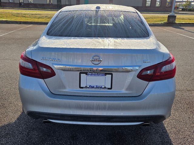 Used 2018 Silver Nissan 2.5 SL image 10