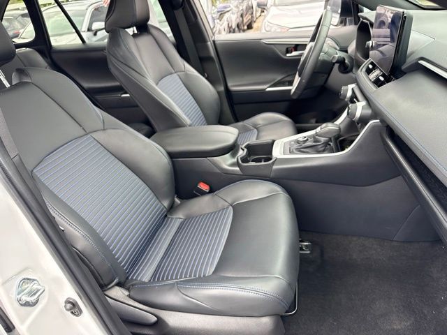 2024 Toyota RAV4 XSE - Photo 14