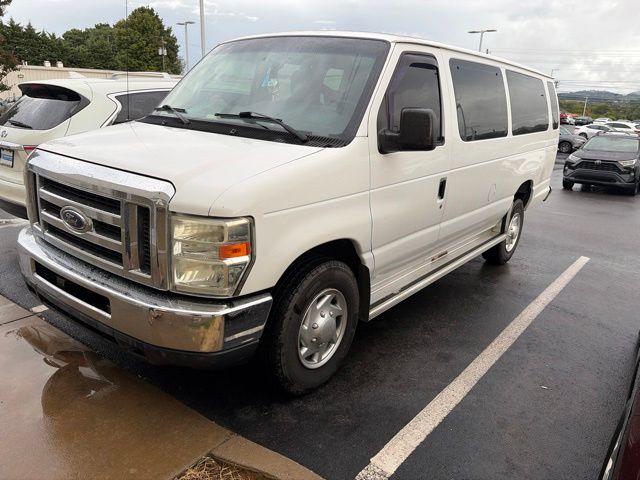 Oxford White 2011 Ford E-Series Van Rear-Wheel Drive 4-Speed Automatic Overdrive