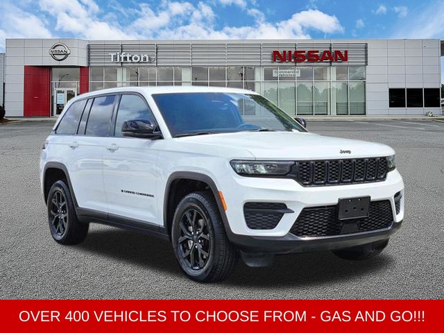 Bright White Clearcoat 2025 Jeep Grand Cherokee SUV / Crossover Four-Wheel Drive 8-Speed Automatic