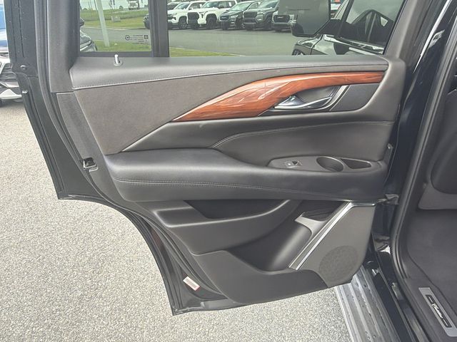 Used 2016 Cadillac Escalade SUV
