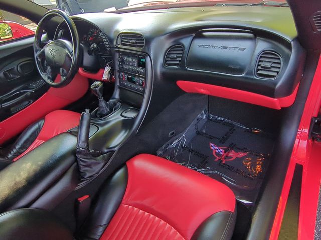 Used 2001 Red Chevrolet Z06 image 26