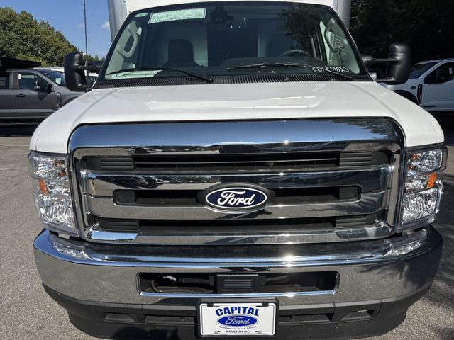 New 2027 White Ford 16FT BOX/LIFTGATE image 10