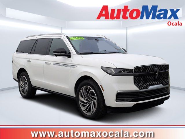 White Metallic 2025 Lincoln Navigator SUV / Crossover Four-Wheel Drive Automatic