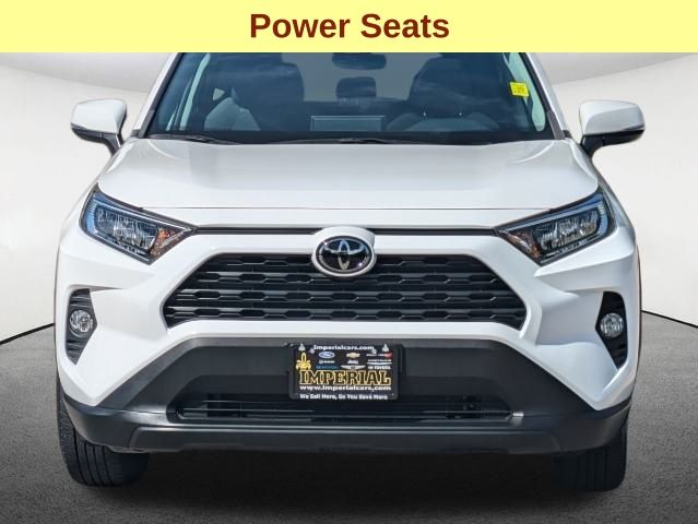 2021 Toyota RAV4 XLE 12