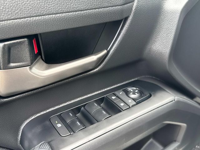 2025 Toyota Tacoma TRD Off Road - Photo 17