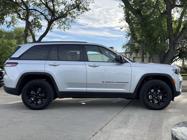 2025 Jeep Grand Cherokee Altitude - 5