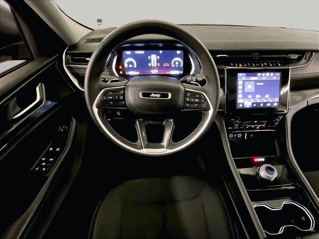 2023 Jeep Grand Cherokee Laredo Black at Bob Ruth Ford