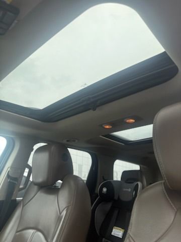 Used 2016 White Frost Tricoat GMC SLT-1 image 10