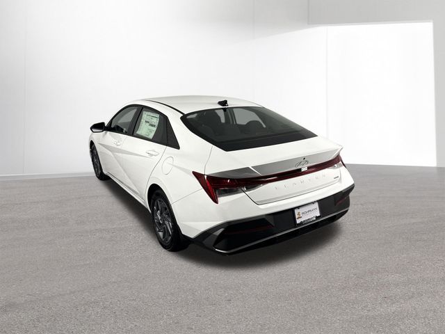 Used 2025 Hyundai Elantra Hybrid For Sale in Indianapolis, IN