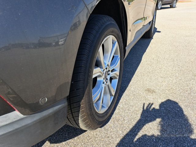 Used 2019 Gray Ford Titanium image 5