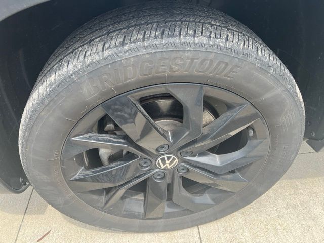 2023 Volkswagen Taos 1.5T SE Gray at Auto Express Mitsubishi