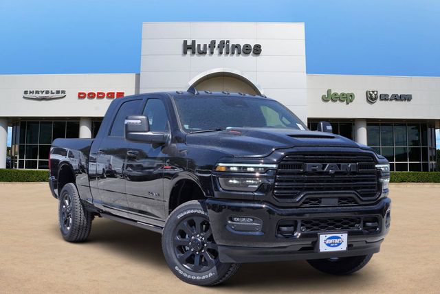 Diamond Black Crystal Pearlcoat 2026 RAM 2500 Pickup Truck Four-Wheel Drive 8-Speed Automatic