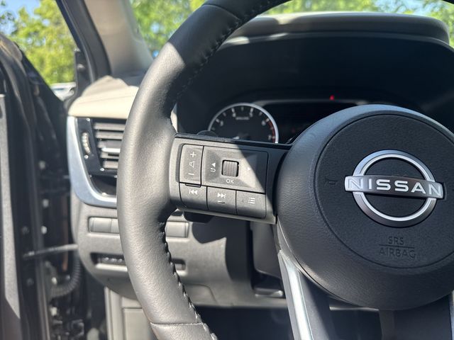 Used 2023 Black Nissan SL image 17