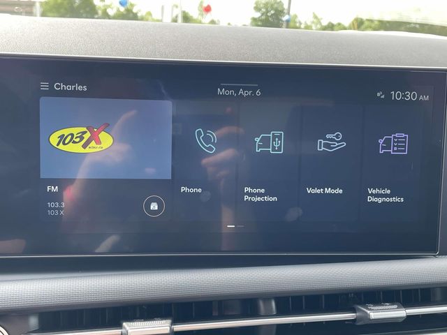 Used 2025 Blue Hyundai SEL image 25