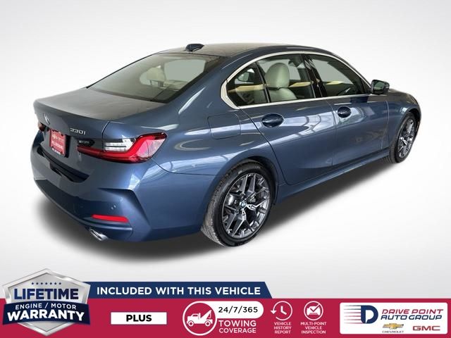 2025 BMW 3 Series 330i xDrive - Image 3