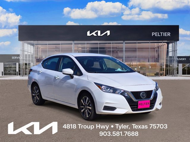 2022 Nissan Versa SV FWD