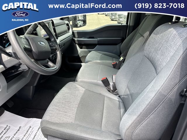 Certified Used 2025 Oxford White Ford XLT image 19