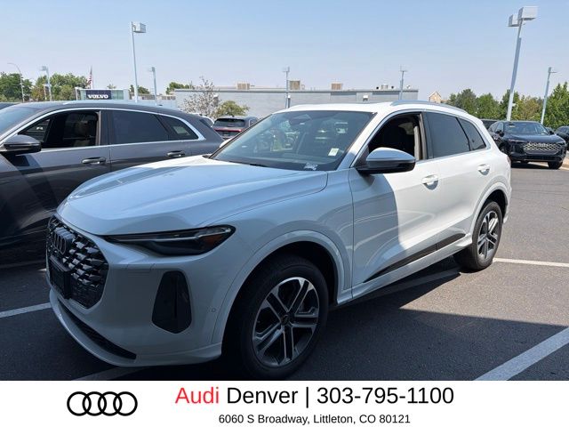 Glacier White Metallic 2025 Audi Q5 SUV / Crossover All-Wheel Drive 7-Speed Automatic