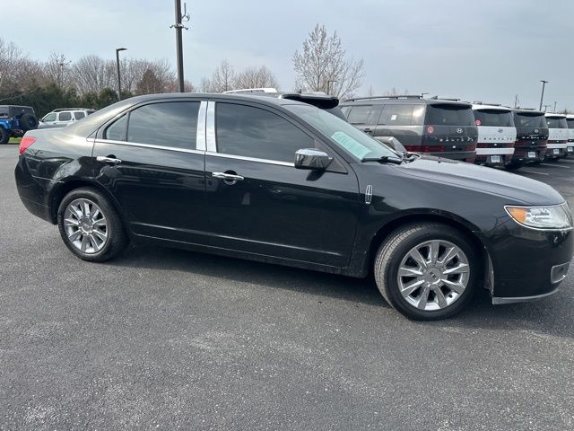 Used 2011 Black Lincoln Base image 6