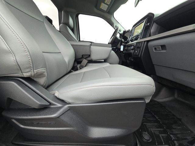 2023 Ford F-150 XL:B01861