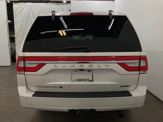 2016 Lincoln Navigator L Select