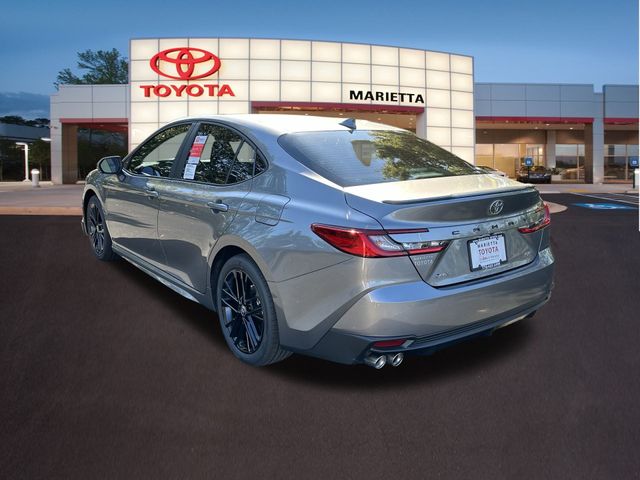 2025 Toyota Camry SE 24