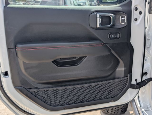 Used 2025 White Jeep Rubicon X image 10