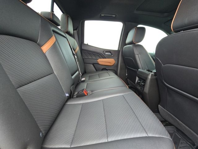 2024 GMC Canyon AT4:C02670