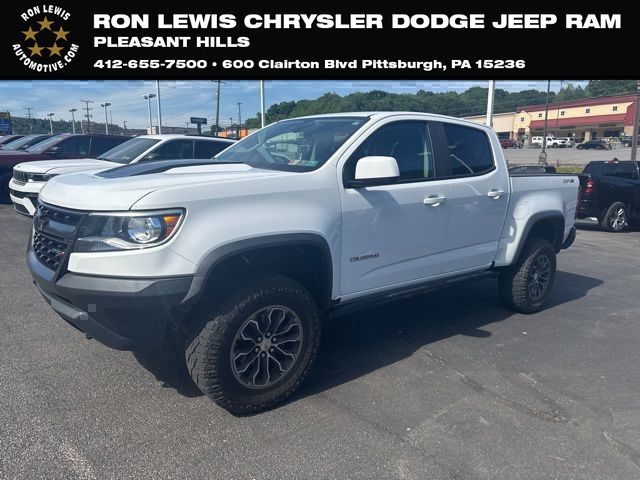 Summit White 2019 Chevrolet Colorado Pickup Truck Four-Wheel Drive 8-Speed Automatic