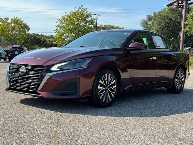 Used 2023 Nissan Altima Sedan