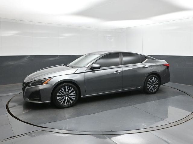 Used 2023 Nissan Altima Sedan