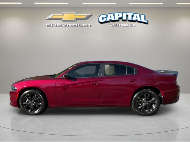 Used 2023 Red Dodge SXT image 2