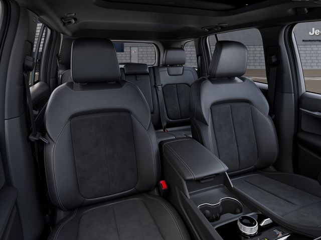 new 2026 Jeep Grand Cherokee car, priced at $41,450