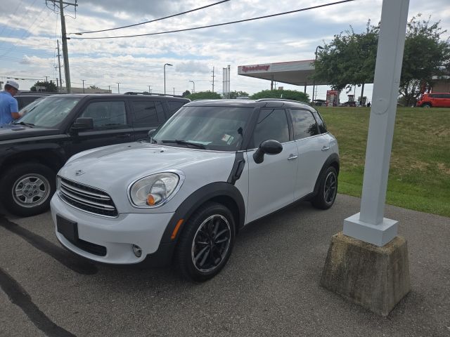 Used 2015 White MINI Base image 2