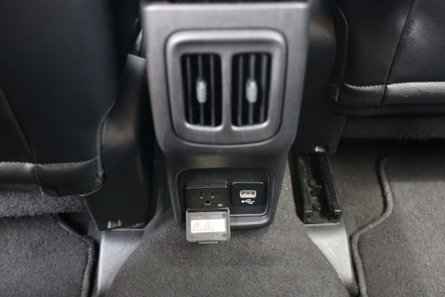 2018 Jeep Compass Latitude White at River Oaks CDJR