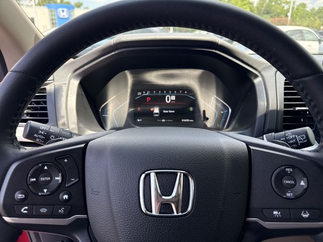 Used 2024 Honda Odyssey Van