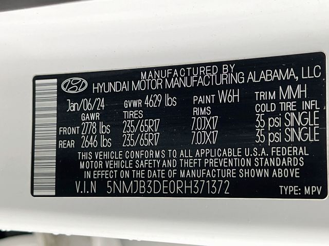 Used 2024 White Hyundai SEL image 12