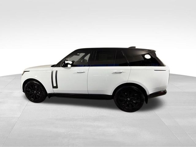 2025 Land Rover Range Rover SE 4