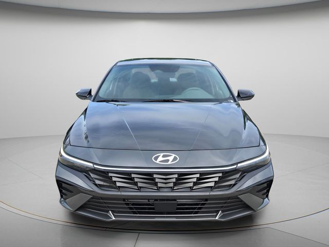 2026 Hyundai Elantra - $24,096