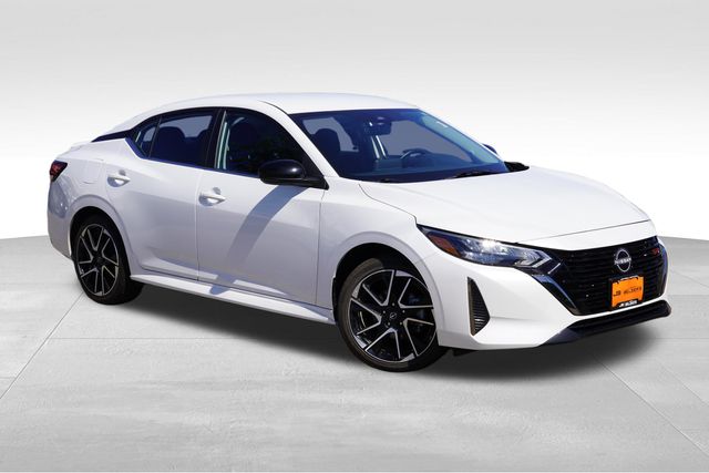 Aspen White Tricoat 2025 Nissan Sentra Sedan Front-Wheel Drive Continuously Variable Transmission