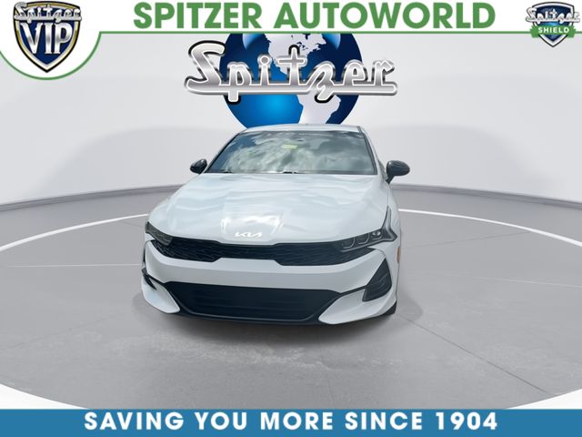 Used 2023 White Kia GT-Line image 3