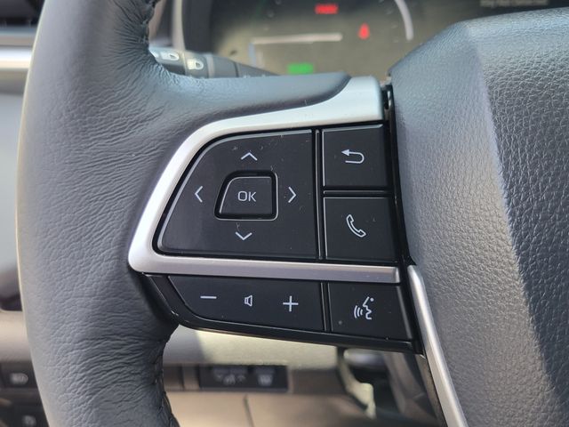 Used 2025 Toyota Sienna Van