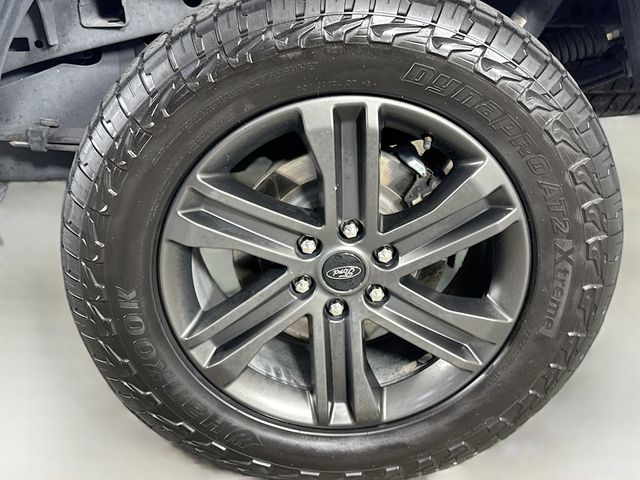 2021 Oxford White Ford F-150 Lariat 4X4 Truck