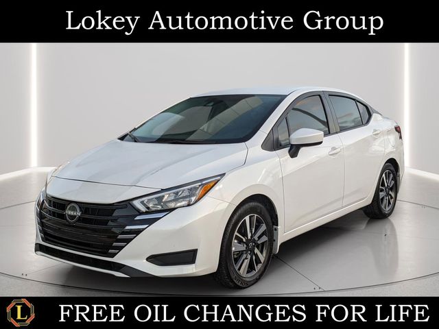 Aspen White Tricoat 2025 Nissan Versa SV FWD Sedan Front-Wheel Drive Continuously Variable Transmission