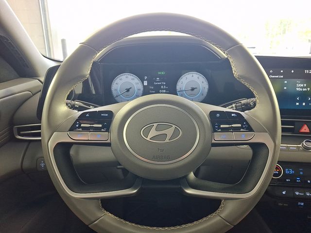 Used 2025 Hyundai Elantra Sedan