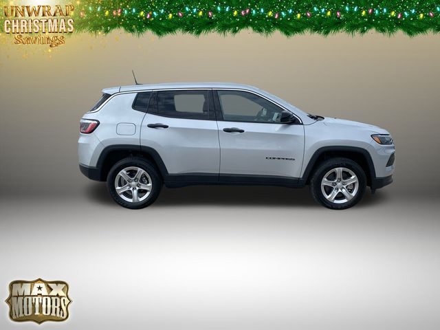 2024 Jeep Compass Sport 12