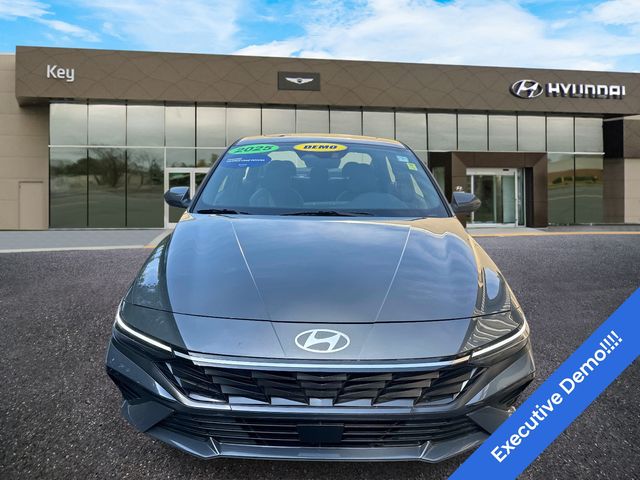 2025 Hyundai Elantra Hybrid