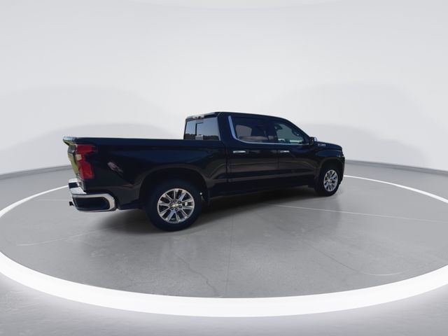 Used 2022 Black Chevrolet LTZ image 11