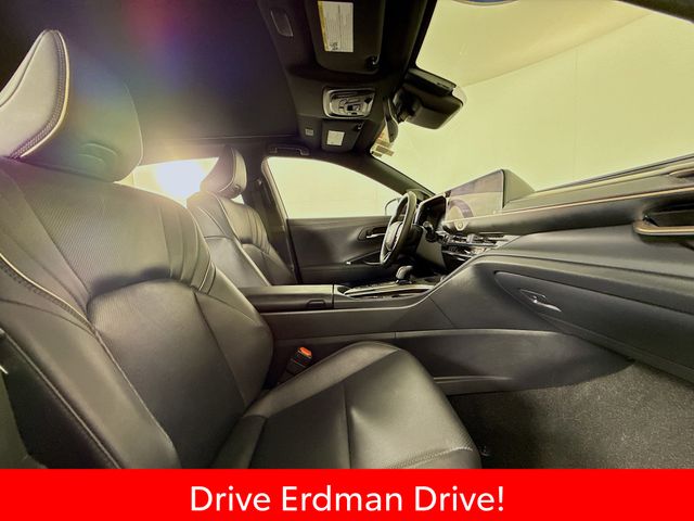 Used 2023 Toyota Crown Sedan